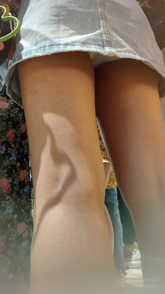 【XLBCD】225白色丝袜牛仔裙眼睛小姐姐，蓝色内内 31.jpg