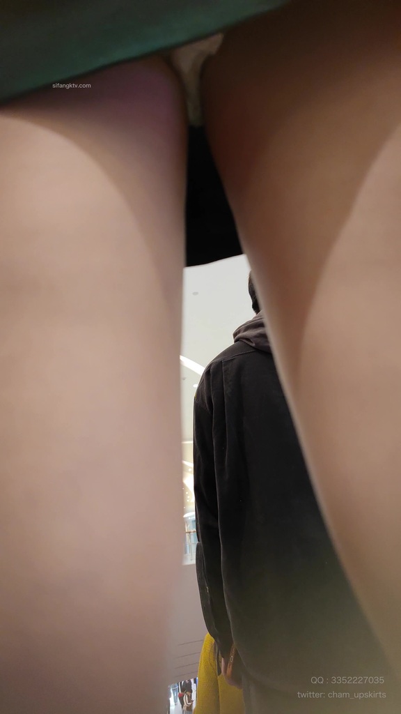 【XLBCD】210绿色连衣裙长袜子小姐姐，白色内内 24.jpg