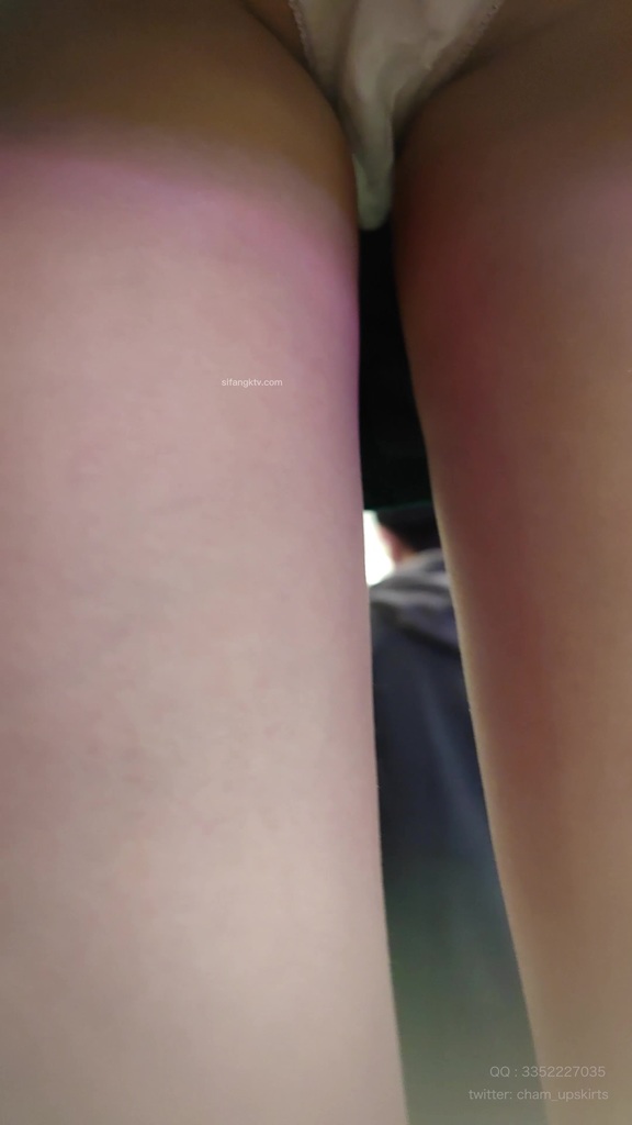 【XLBCD】210绿色连衣裙长袜子小姐姐，白色内内 28.jpg