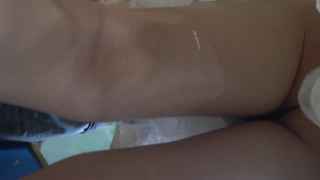 极品纹身骚丁引来大叔搭讪 37.jpg