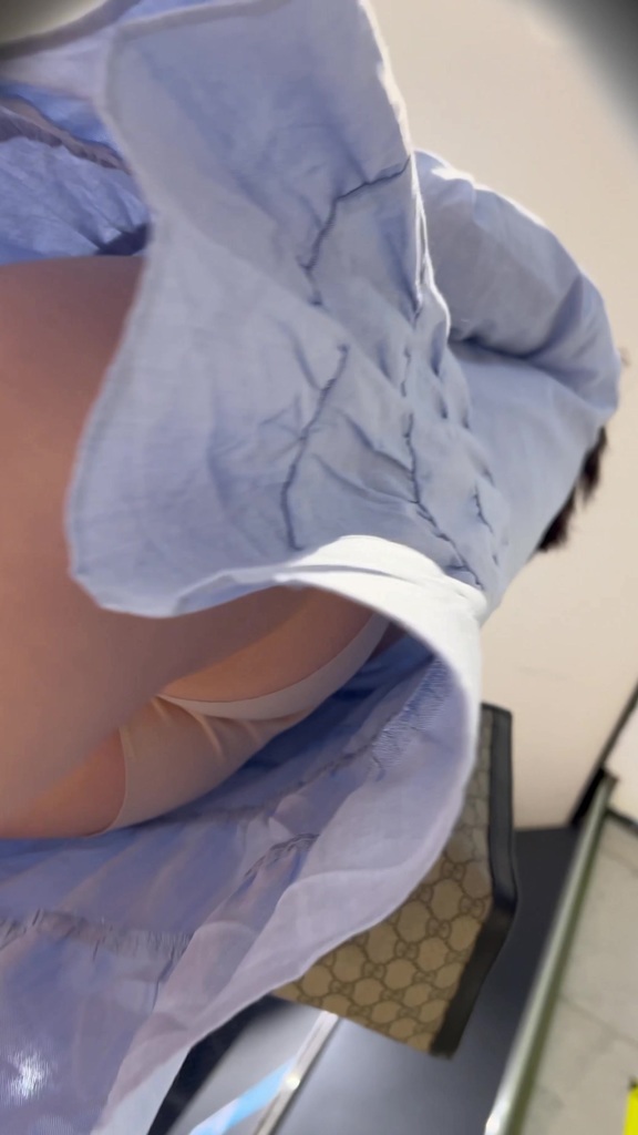 「KFC原创CD」★★长裙靓女逛街够专注，无痕内裤够紧前后CD 10.jpg