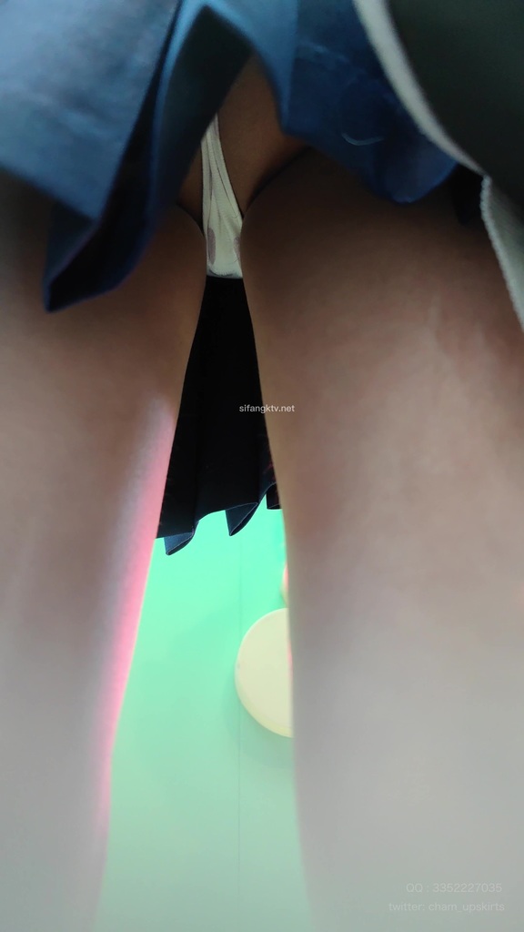 【XLBCD】239_013蓝色水手服小姐姐，白色丁字裤还漏跟毛 082.jpg