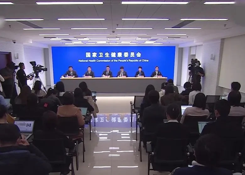 內地流感疫情升溫 青壯年群組以新冠等呼吸道病原為主.jpg