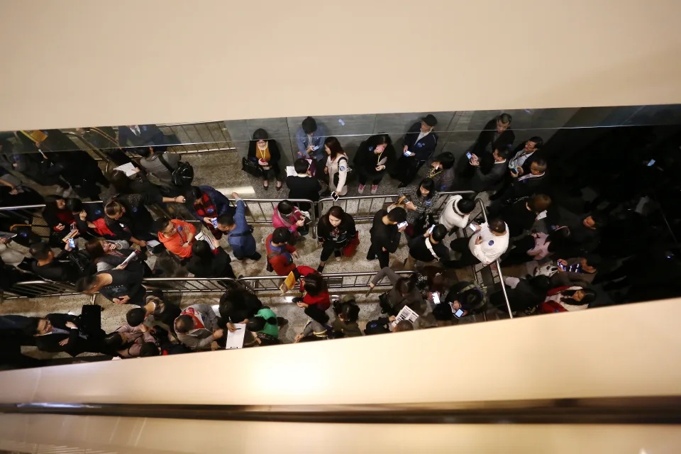 3   收入穩定的公務員，是大型新盤重要購買力之一。.jpg