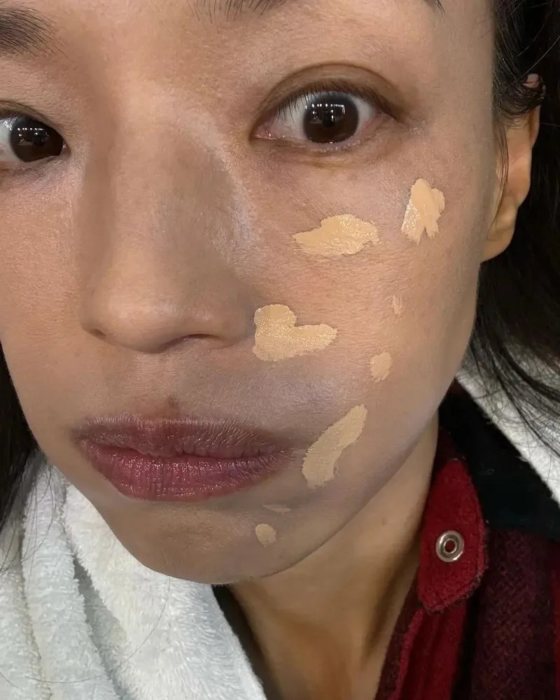 3)  舒淇大方放上素顏無修圖的模樣。.jpg