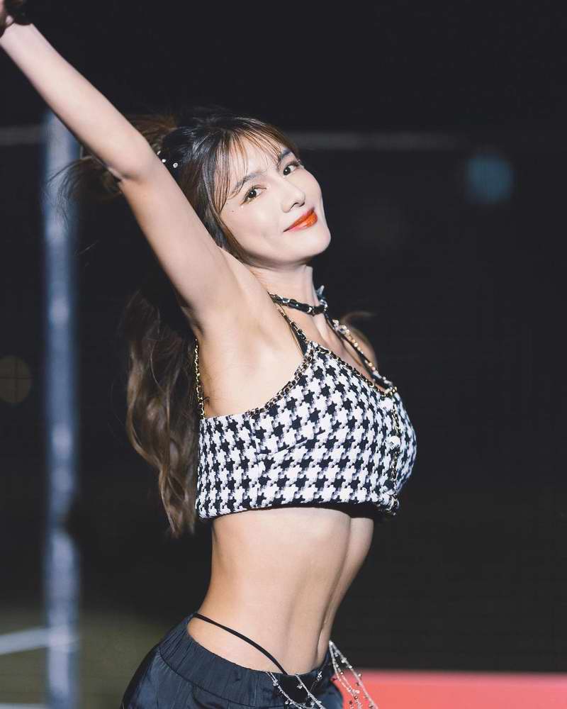 003.jpg