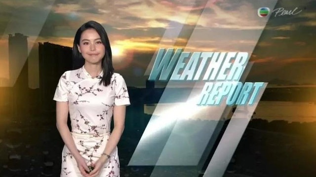 7 林婷婷因為着旗袍報天氣，展現美妙曲線，即被捧為「新一代新聞女神」。.jpg.jpg