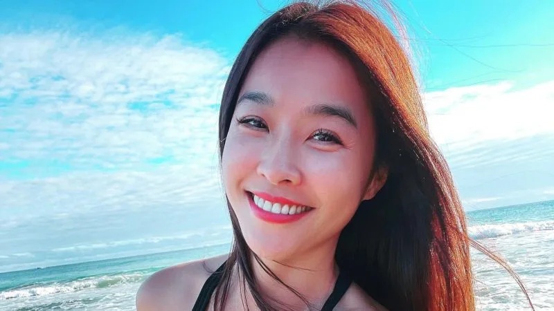 1 小嫻比基尼照讓網友決定連假殺去墾丁。.jpg