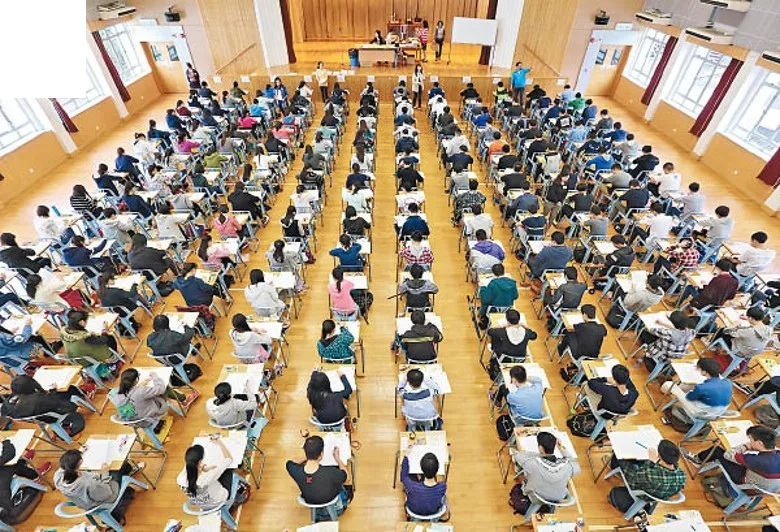 減77間海外院校承認文憑試 考評局虧損 議員促政府應對.jpg