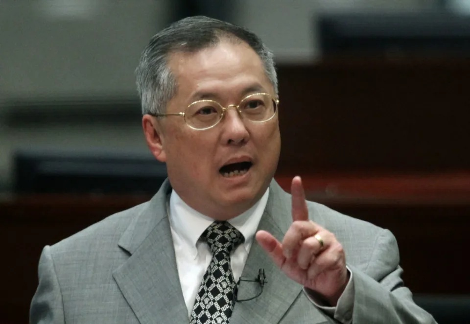 1 立法會飲食界議員張宇人日前表示年三十晚在海運大廈進餐，發現「職員多過客」，海運停車場有三成空位，情況「十分可怕」.jpg.jpg