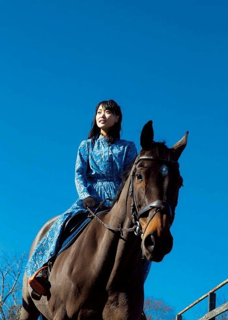 Ladies and Horses (8) - Copy.jpg