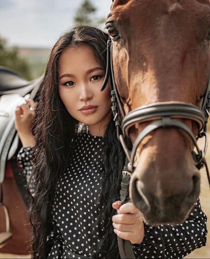 Ladies and Horses (20) - Copy.jpg