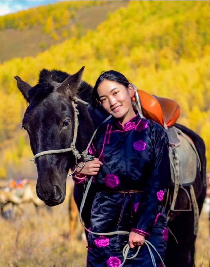 Ladies and Horses (23) - Copy.jpg