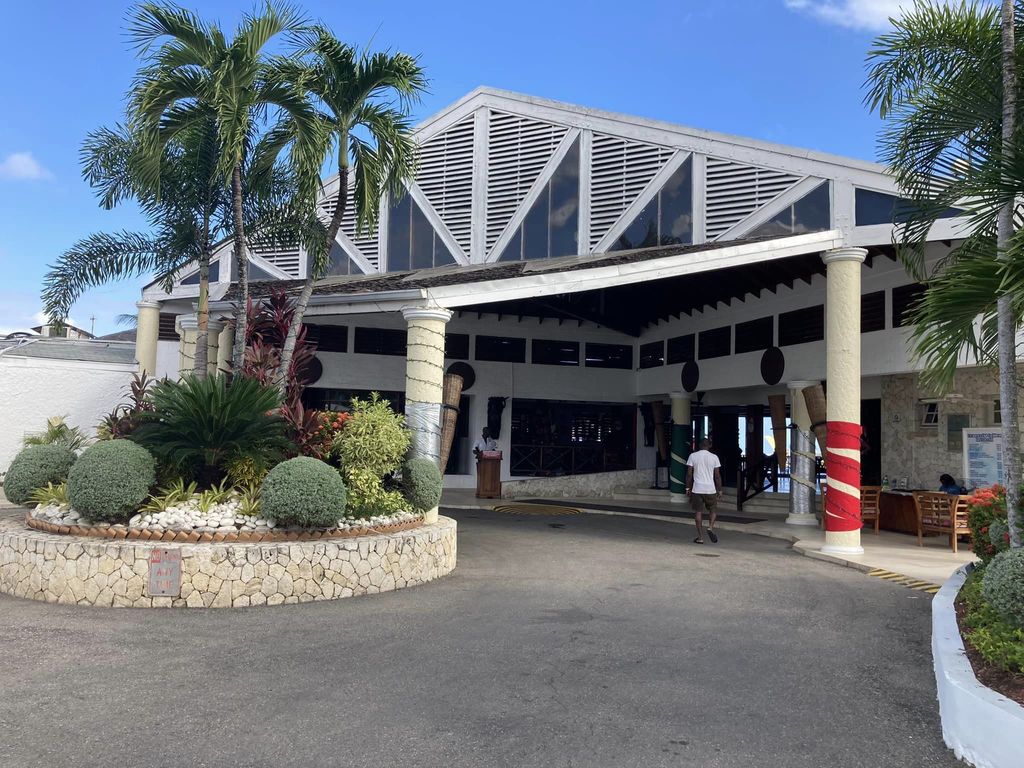 Royal Decameron Club Caribbean.jpg