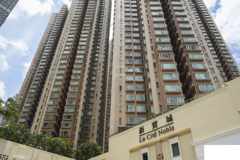 見樓價跌 供好過租 年輕夫婦548萬入市新寶城大兩房｜二手樓成交.jpg