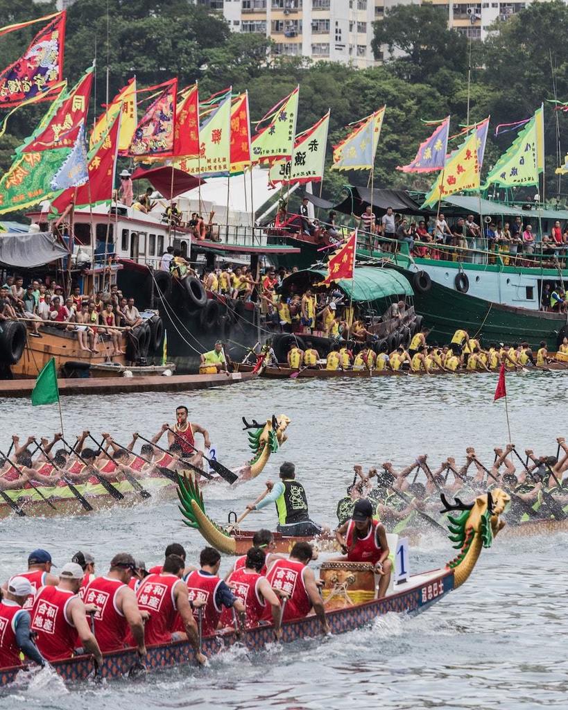 alternative-outdoor-indoor-sports-hong-kong-dragon-boating-samuel-wong-unsplash.jpg