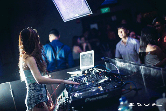 rice-media-female-DJ.gif