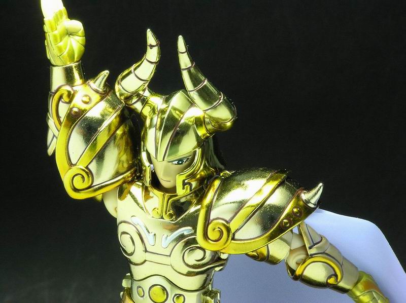 黃金聖衣 山羊座03.jpg