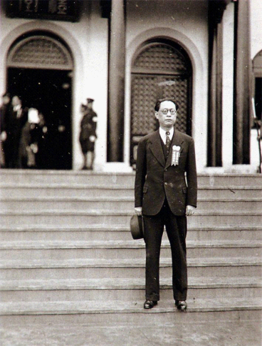 圖為周佛海在汪偽政府成立時留影