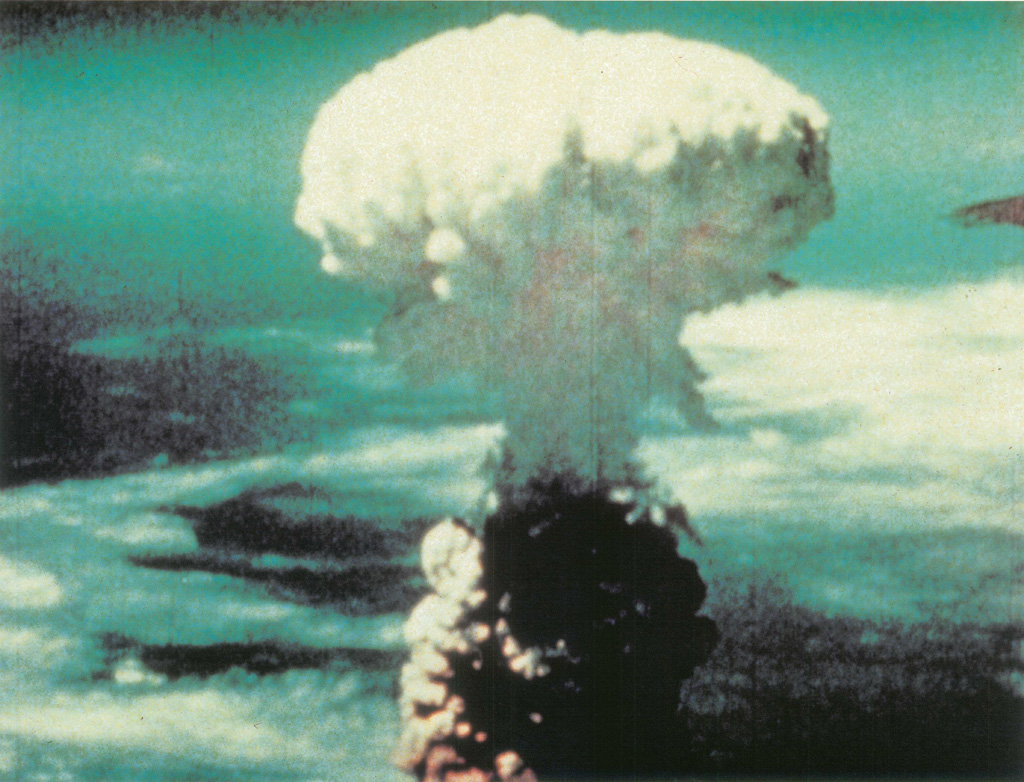 H01-Nagasaki Mushroom Cloud (1024).jpg