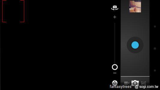 38.拍照介面相當簡潔，但是功能卻相當完善.png