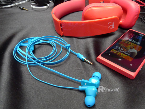9.跟機還有跟Monster 合作推出的 Purity 耳筒.jpg
