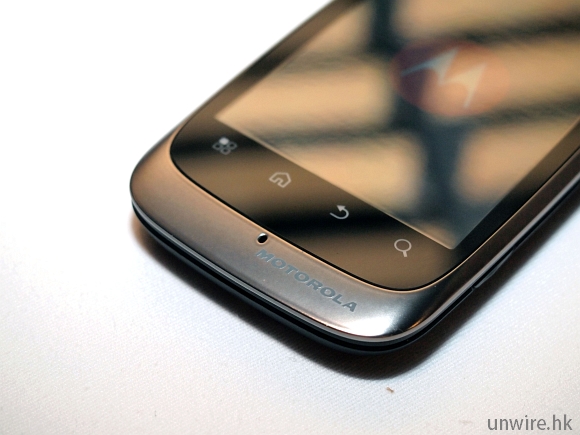 1a.機身前面下方設有 4 個輕觸式按鍵，分別是目錄鍵、主頁鍵、返回鍵及搜尋鍵.jpg.jpg