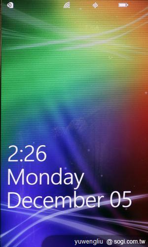 13.採用 Windows Phone 7.5 Mango 作業系統.JPG