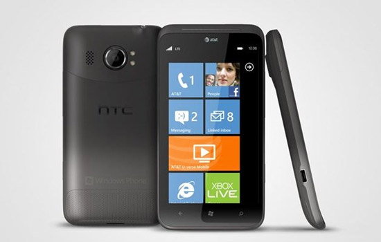 20120112_htc_titan2_01.jpg