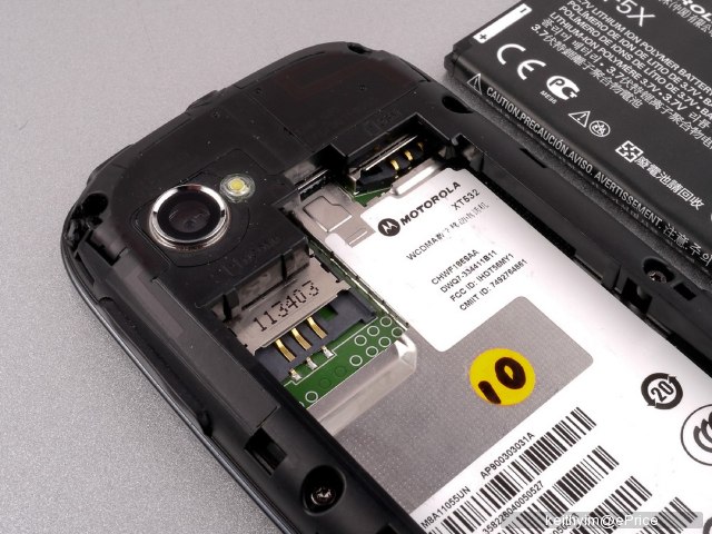 keithyim_2_Motorola-XT532_915b70b89175e55290c44a5c6e888af6.jpg