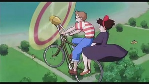 5 故意讓琪琪送貨給蜻蜓，當然蜻蜓也很識相的藉機和琪琪共乘這台..婀..飛行器.jpg.jpg