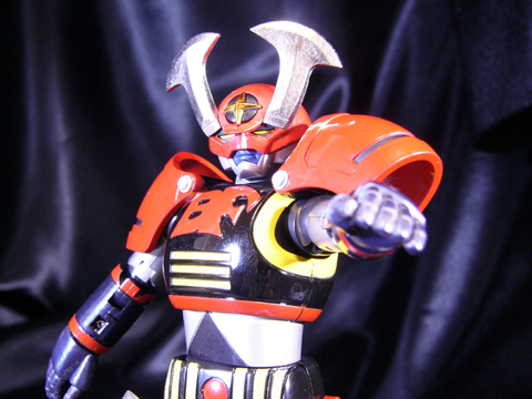 8 熱戰機械人.jpg