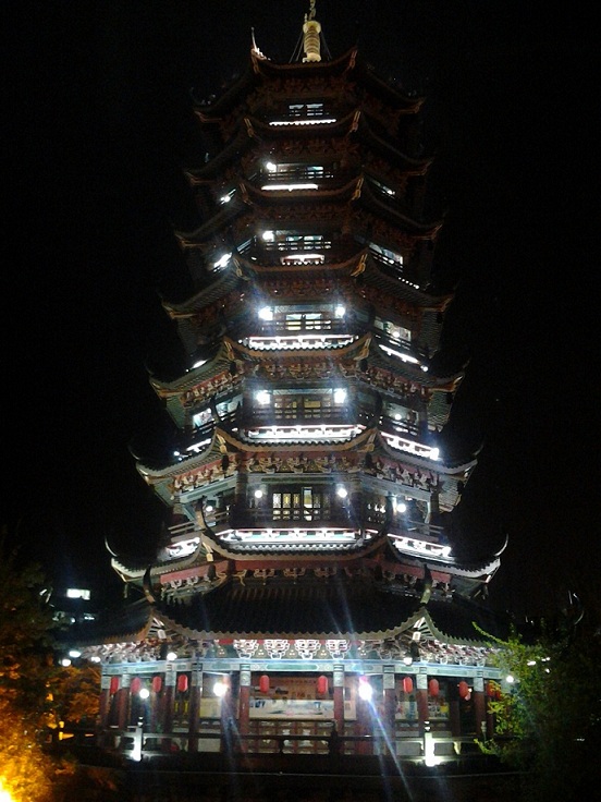 銀塔.jpg
