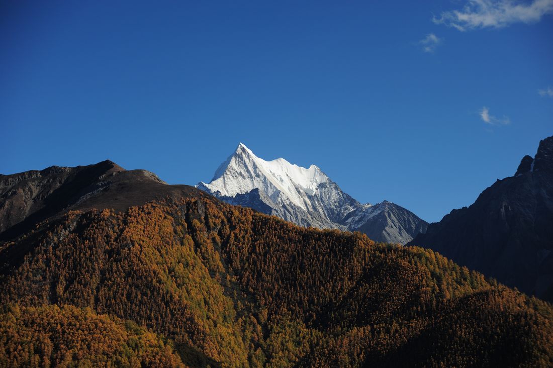稻城_阿丁_034_神山.jpg