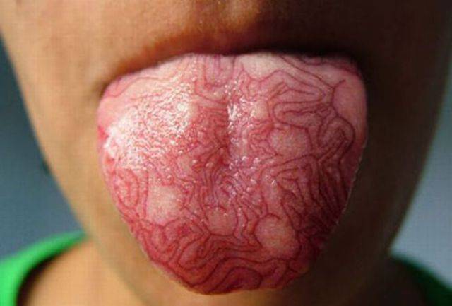 tongue-tatto15.jpg