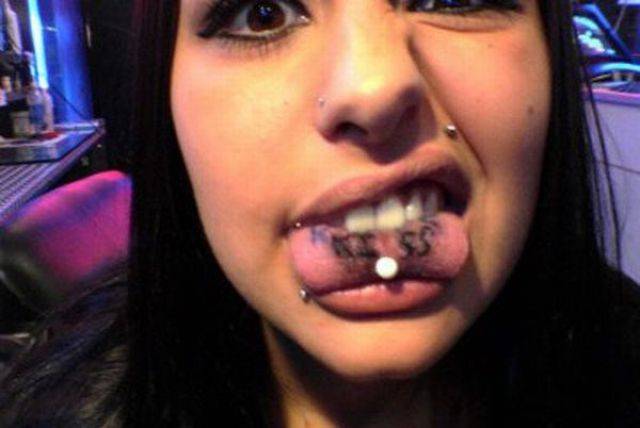 tongue-tatto21.jpg