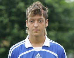 46 Mesut Ozil (2).jpg