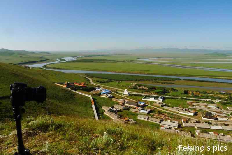 山坡上看黃河第一彎-01.JPG