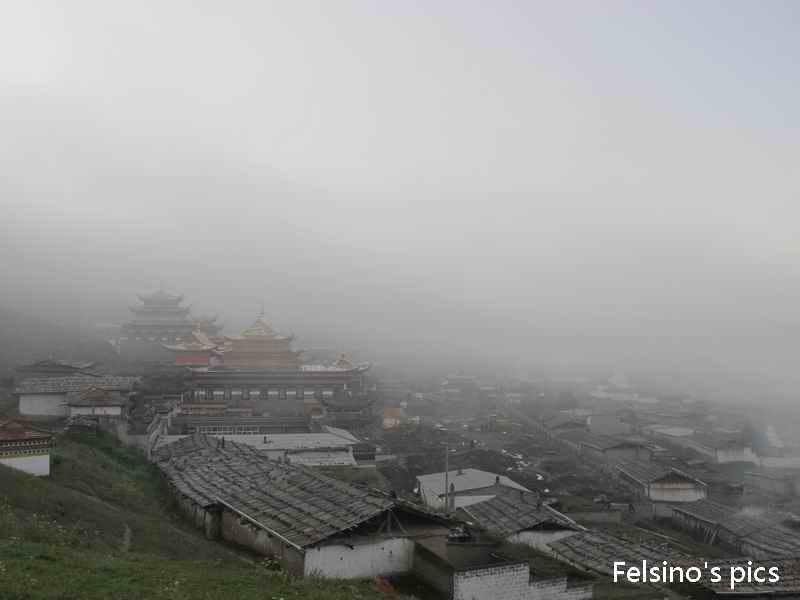 霧鎖索克藏寺-01.jpg