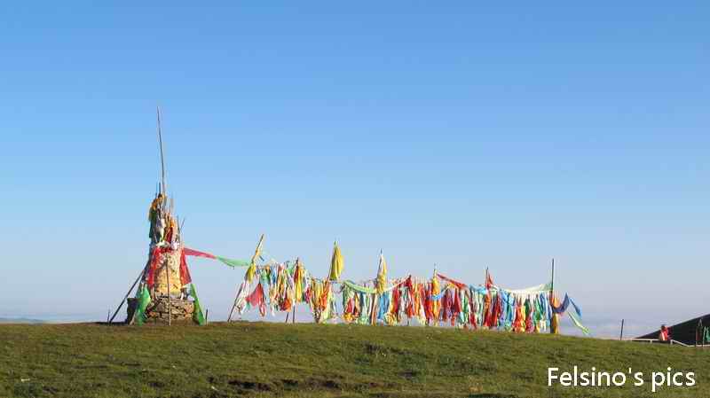 山頂的經幡-02.jpg
