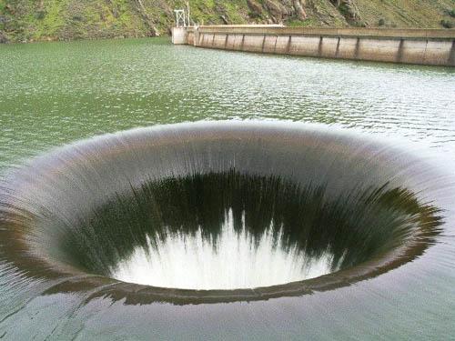 glory_hole_Monticello_Dam_1.jpg