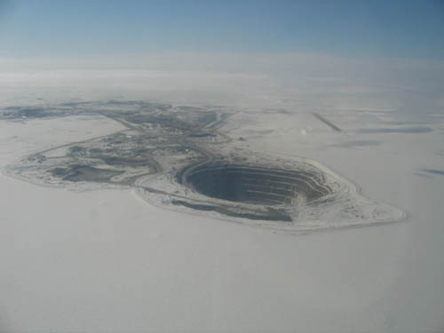 Diavik_Diamond_Mine_hole_2.jpg
