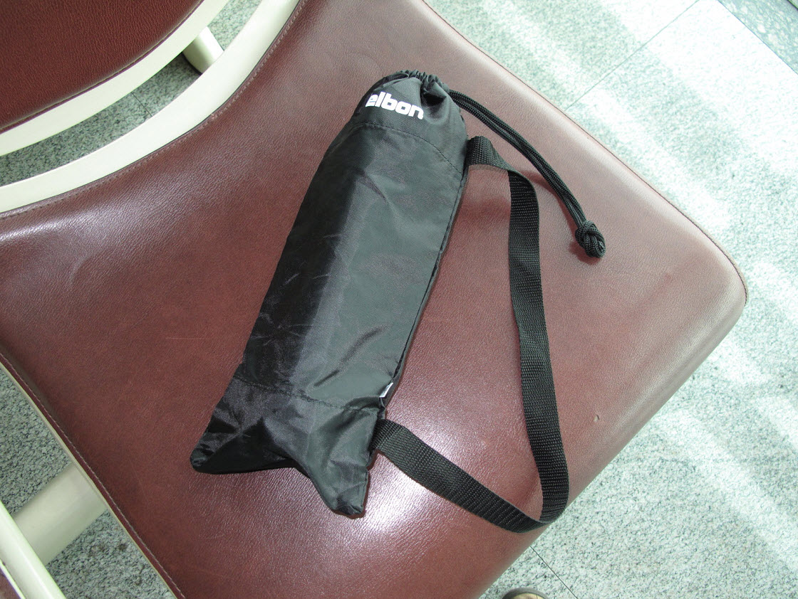 重量大約是兩磅三安士