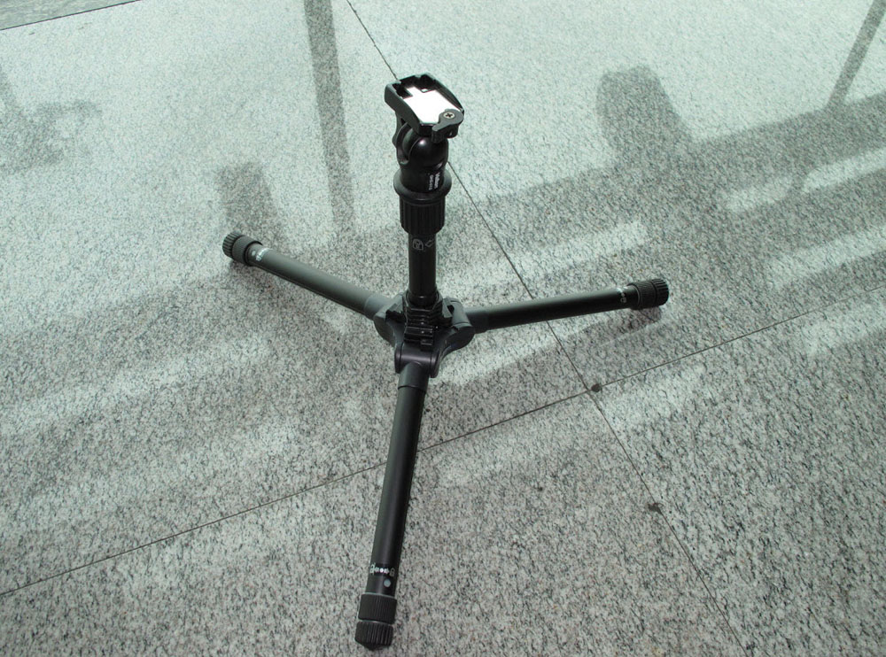 最低的高度約63.5cm 