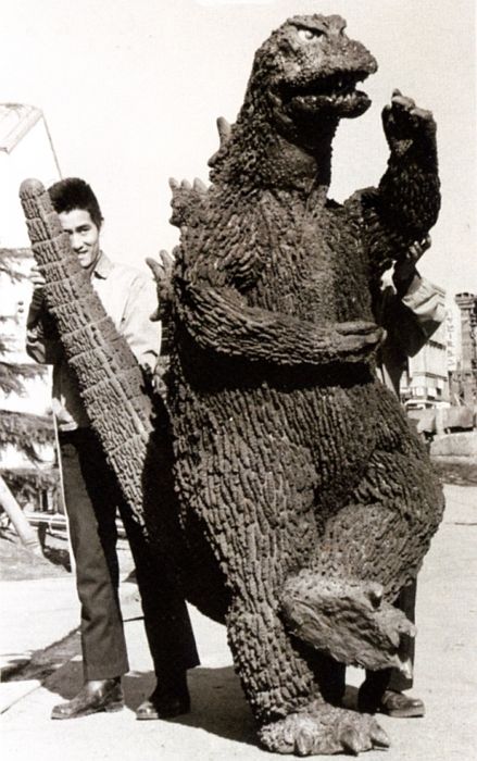 retro_godzilla_09.jpg