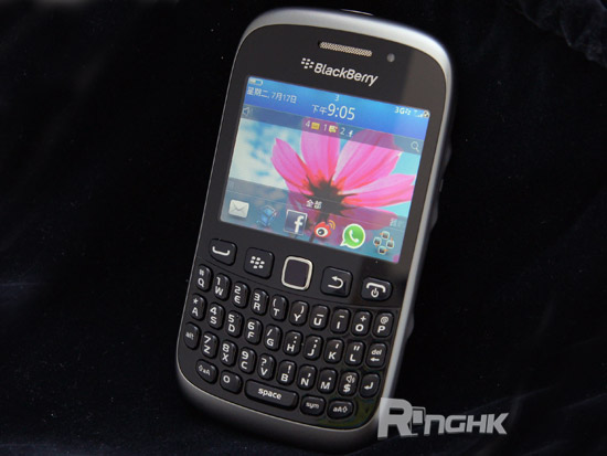 blackberrycurve9320_02.jpg