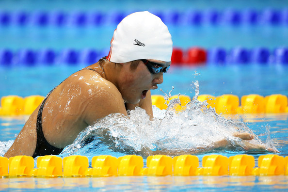Ye Shiwen Olympics Day 1 Swimming avbNcD5tG9Ll.jpg