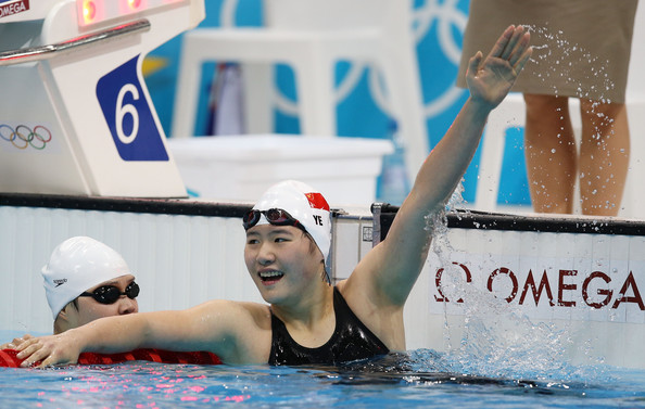 Ye Shiwen Olympics Day 1 Swimming yplRQgOOGbpl.jpg
