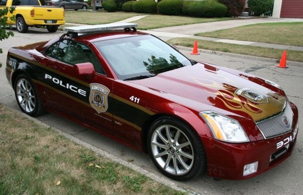Michigan Cadillac XLR-V.jpg