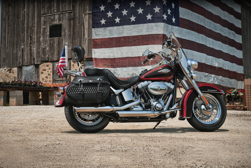 12-heritage-softail-classic-CUSTOMIZED.jpg